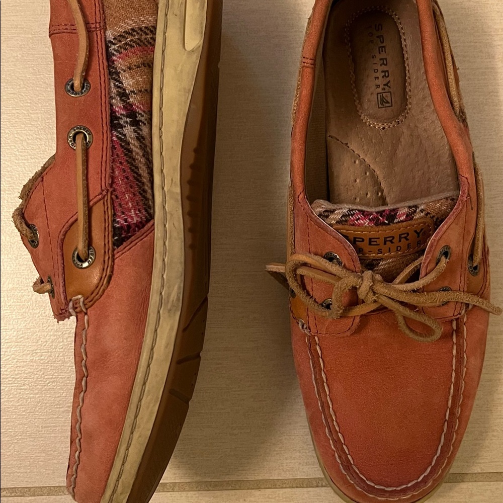 Sperry Topsiders